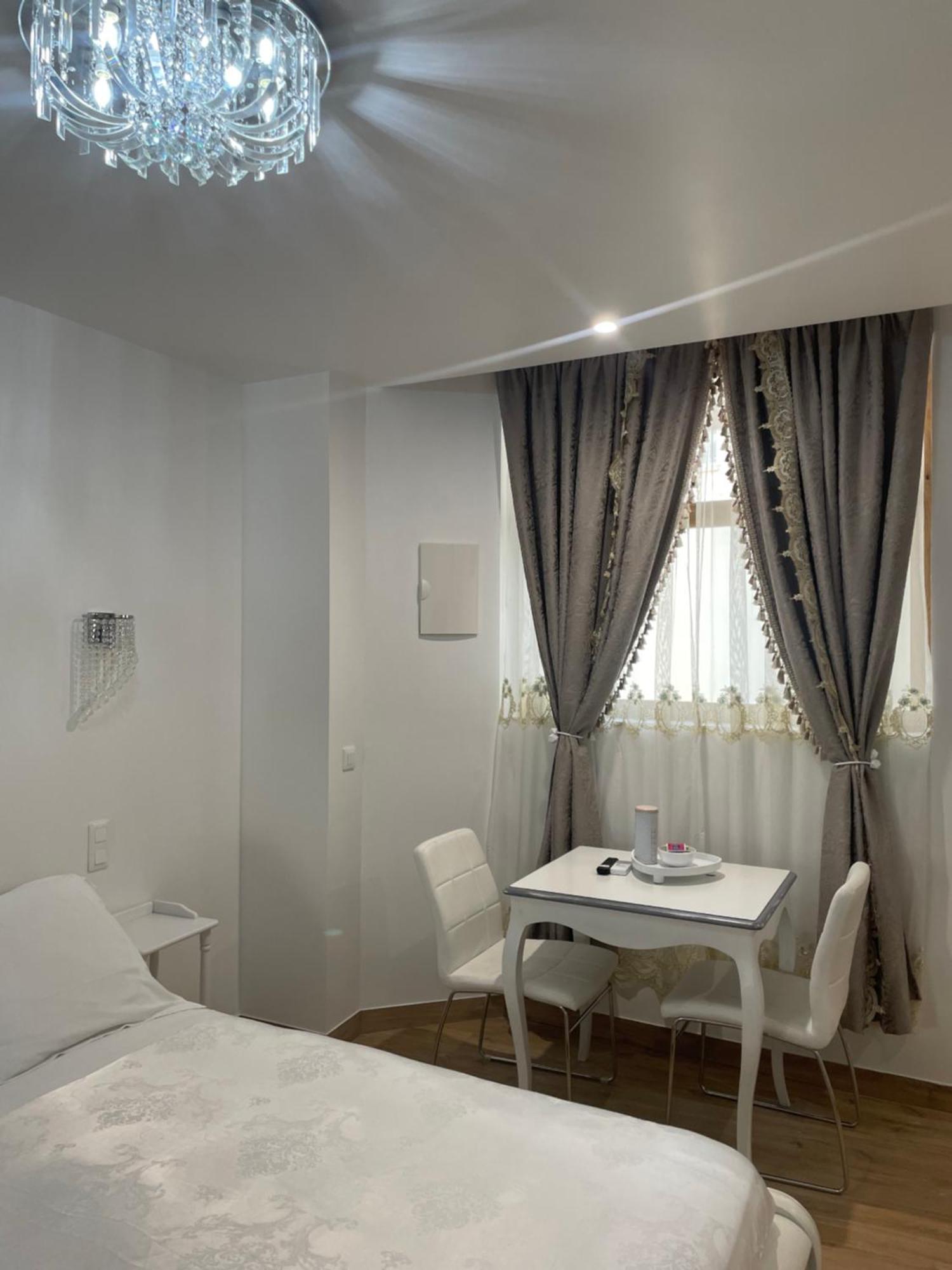 Maison Du Cloitre Couvent Des Carmes 나르본 외부 사진